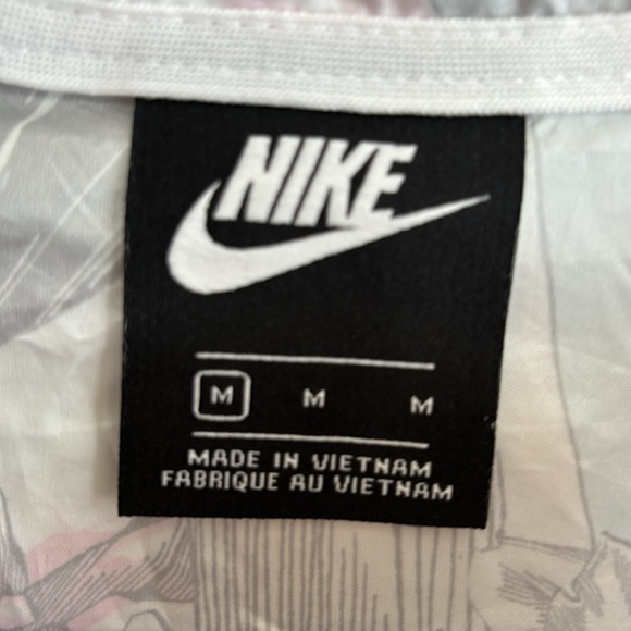 Nike - White/Pink/Blue Nylon Hooded Jacket with Floral Design - Picture 8 of 12